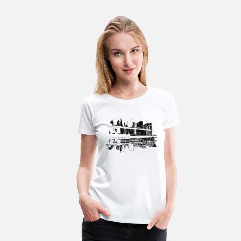 New York Brooklyn Bridge City Skyline